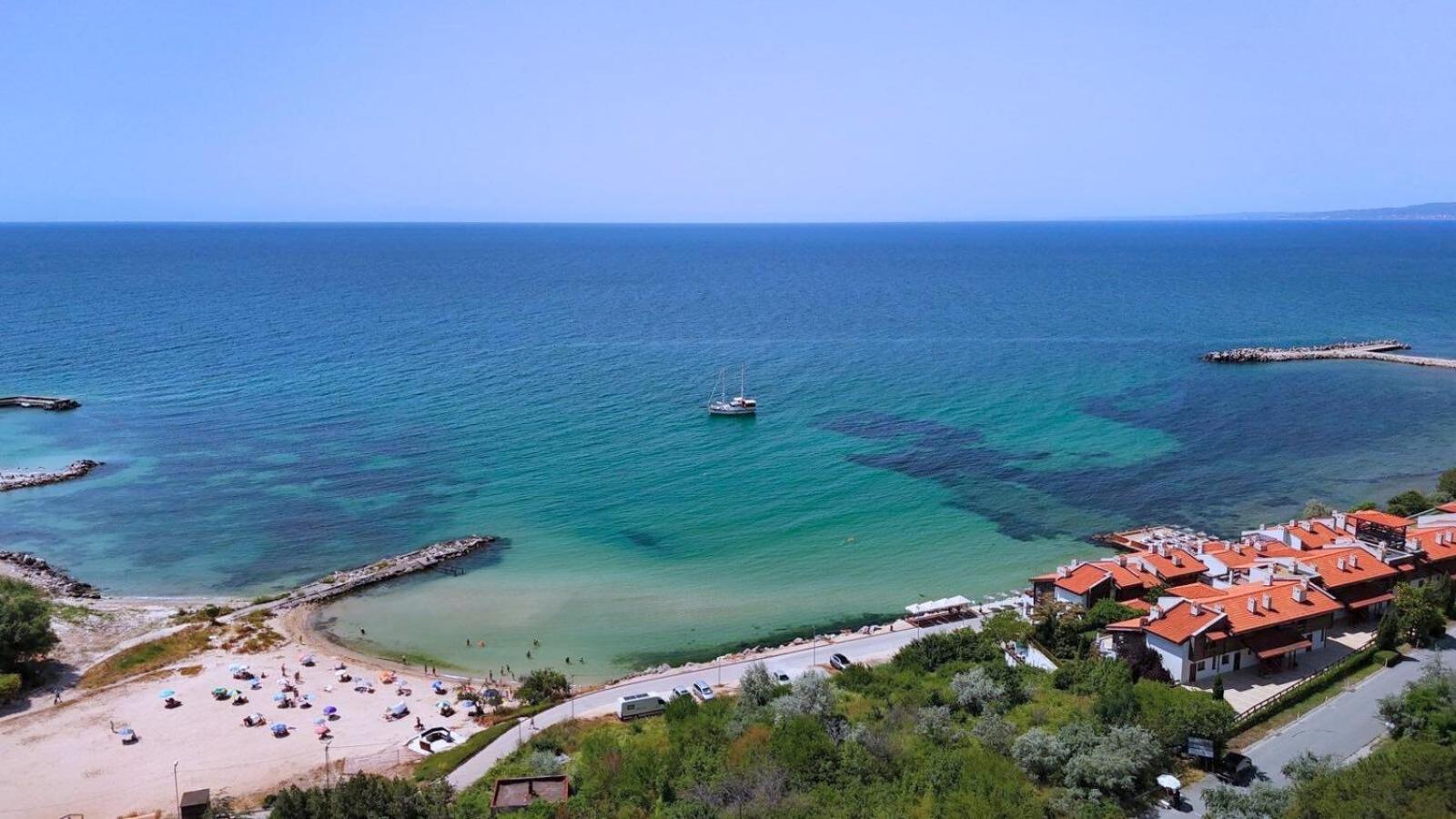 White Coast Beach Apartments Kavarna Exterior photo