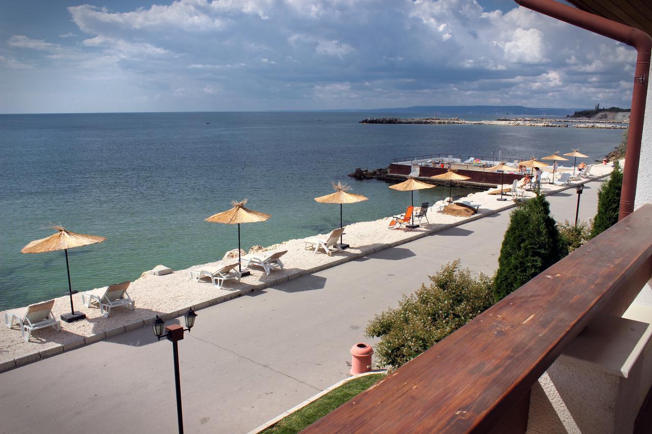 White Coast Beach Apartments Kavarna Exterior photo